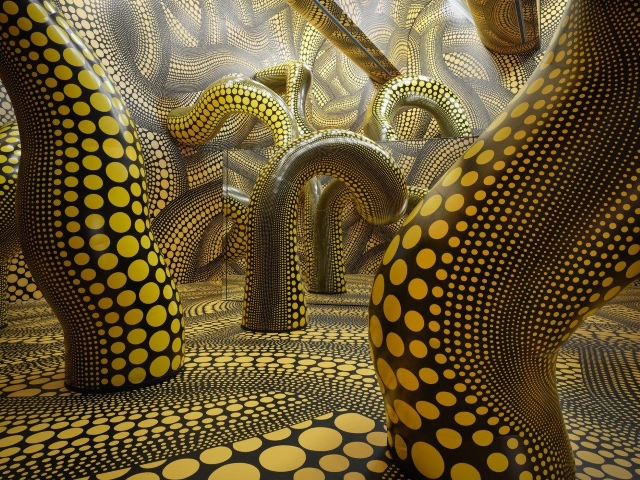 Museum Ludwig’de Bir Sonsuzluk Deneyimi: Kusama’nın Evreni