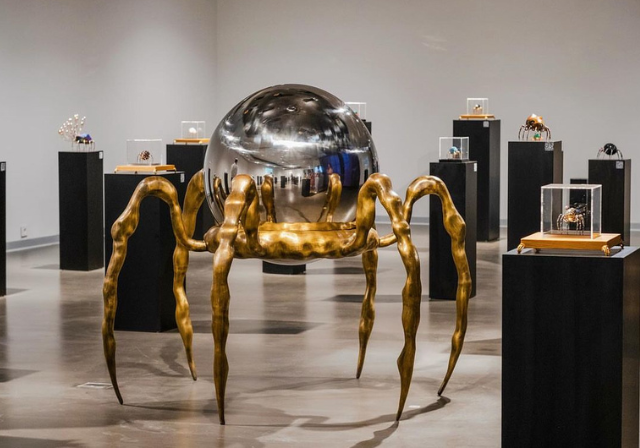 Mücevher Tasarımcısı Ali Rıza Akdolu'nun Aliens Heykellerinin Sırrı 1 Milyon Yılda Mı Gizli? | Yazan Fulden Karayel Okumuş