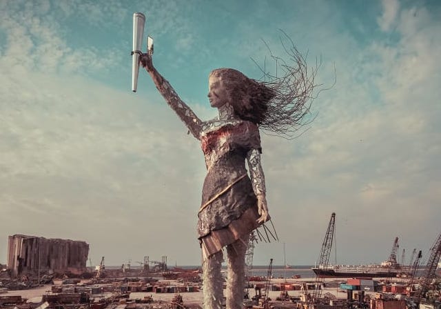 Beyrut Patlamasında Toplanan Cam Kırıkları Sanat Eserine Dönüştü! | Yazan Fulden Karayel Okumuş