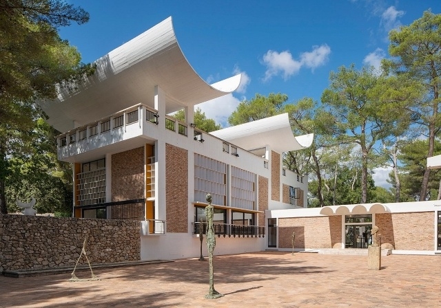 Işığın İçinde Bir Müze: Fondation Maeght’e Yolculuk
