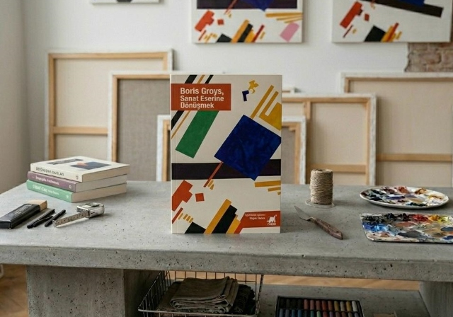 Ayın Kitabı: Boris Groys'tan "Sanat Eserine Dönüşmek"