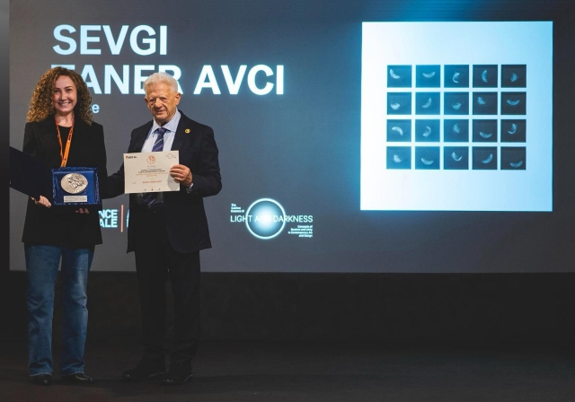 Sevgi Taner Avcı, Floransa Bienali’nden Çifte Ödülle Döndü