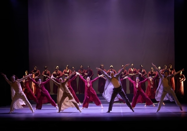 Sahnede İzi Olan Anlatılar: Üç Dansçıyla Dünya Dans Günü