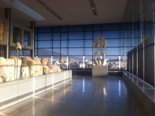 Yeni ile Eski Birarada: Akropolis Müzesi – Yazan Eda Aksoy